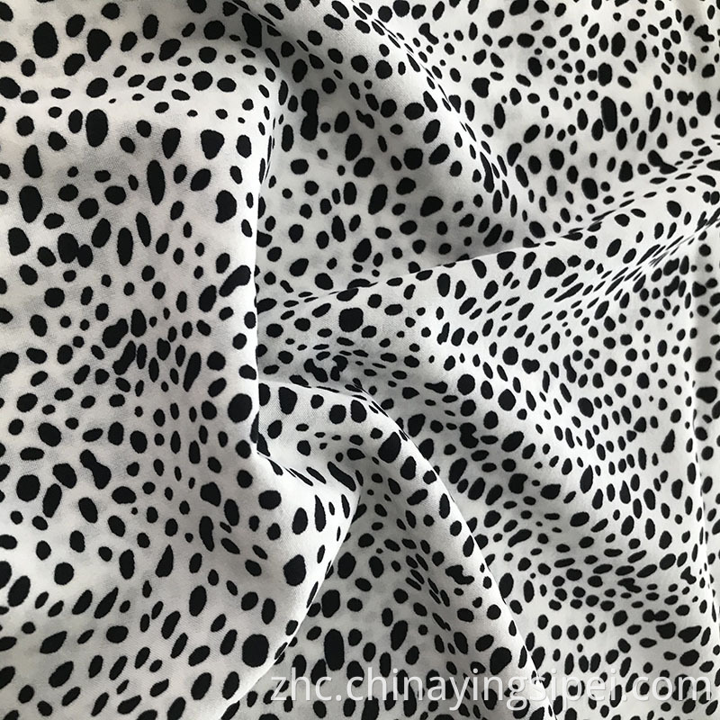 新产品花卉图案聚酯织物工厂销售poplin印刷面料适合女性